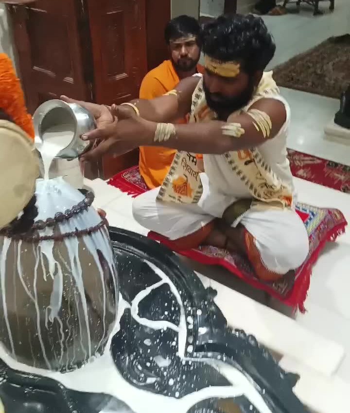 Varanasi - Laghu Rudrabhishek